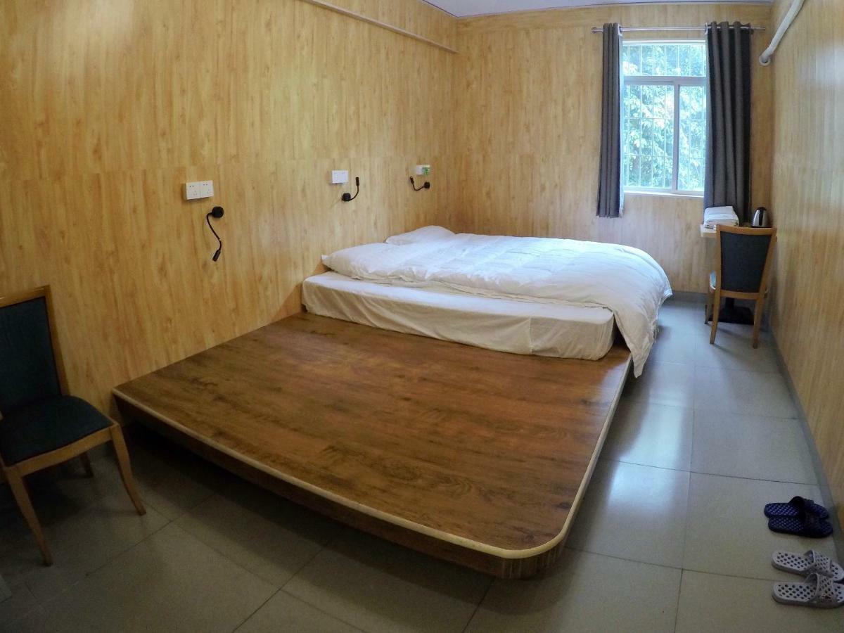 Dong Shan Gaga Hostel Guangzhou Exteriör bild