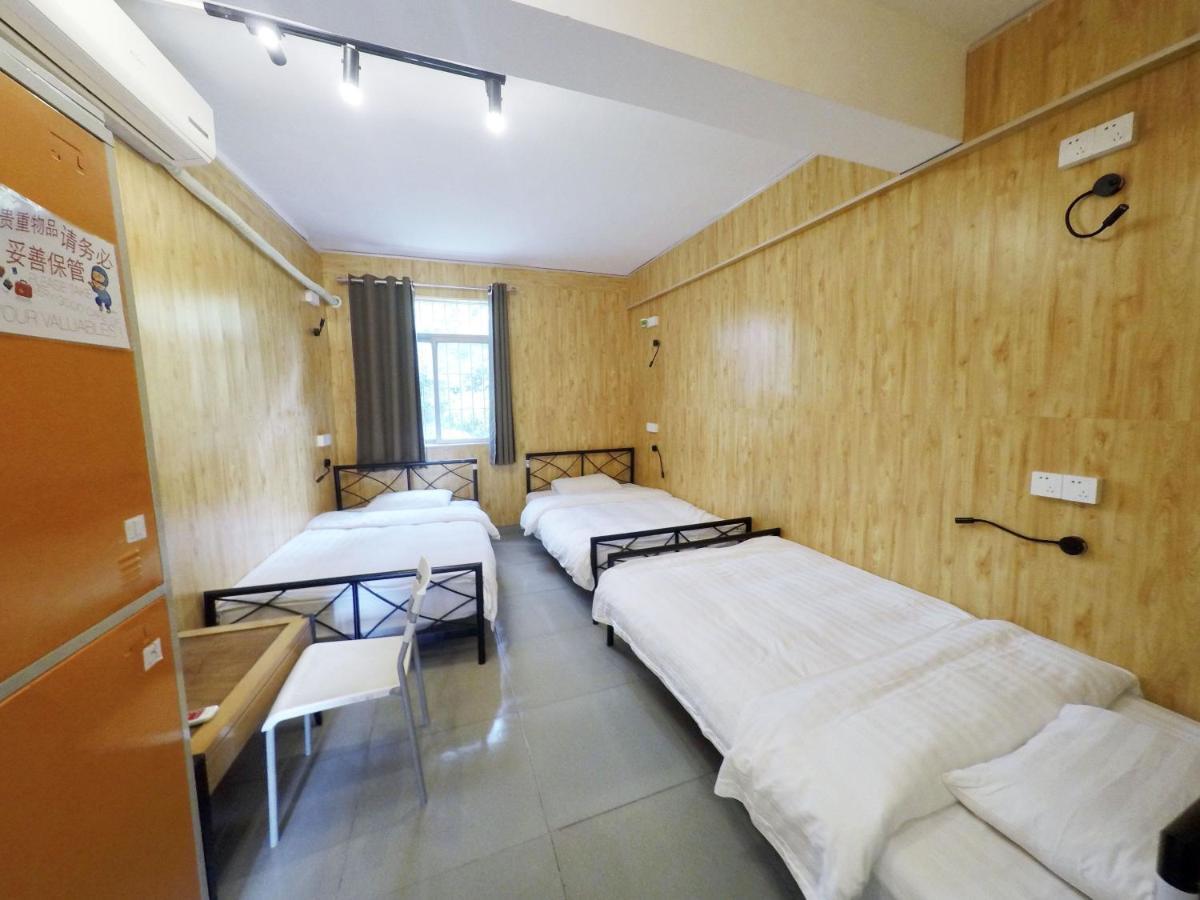 Dong Shan Gaga Hostel Guangzhou Exteriör bild